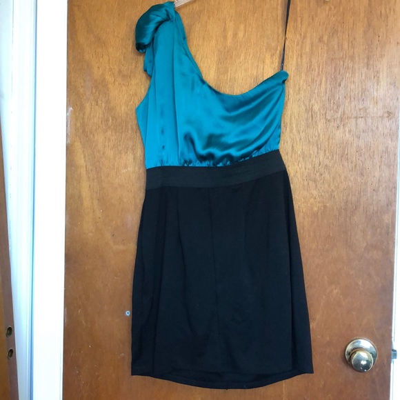 Beautiful Forever 21 Dress! 👗 Size Large! - Picture 7 of 7